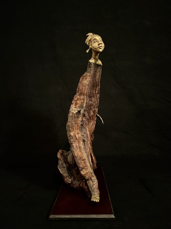 Walker / La Marcheuse, 2019 - wood and bronze sculpture by Francoise Mayeras