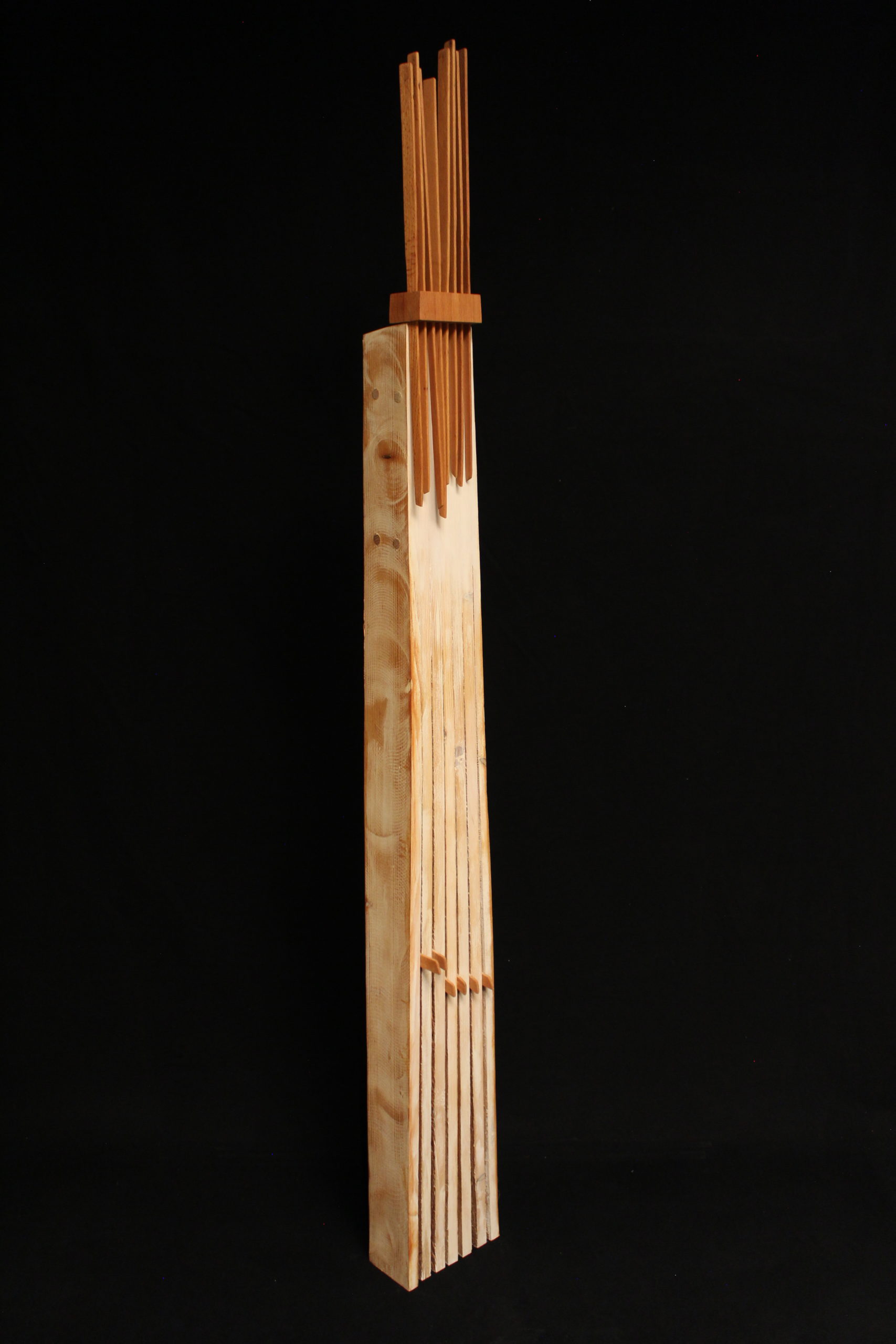 Tall Man - Sculpture en bois d'Aldo MUGNIER