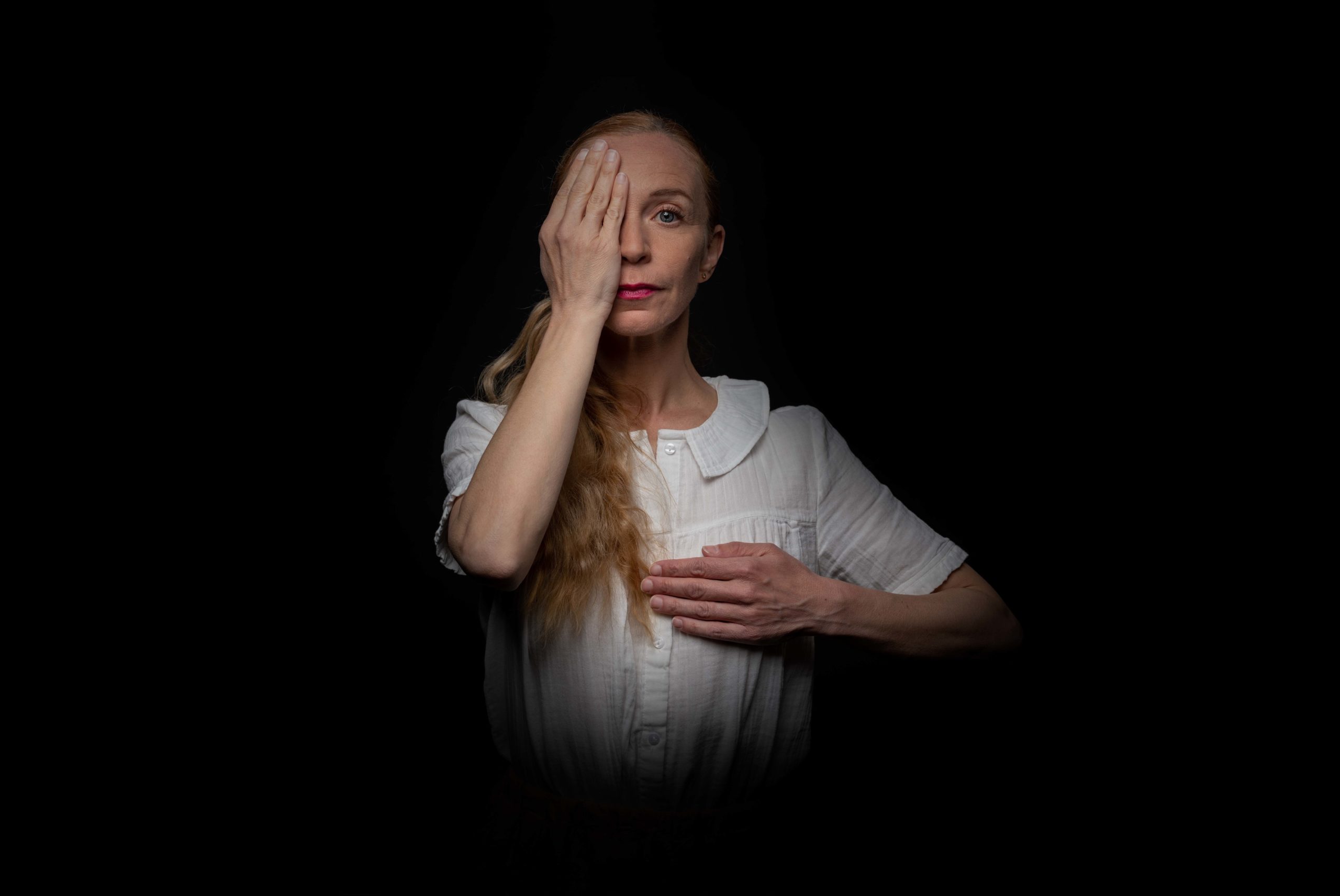 Lili Elbe Show - Silvia Azzoni dans le rôle de Gerda Wegener - Photographie d'Angelina Bertrand