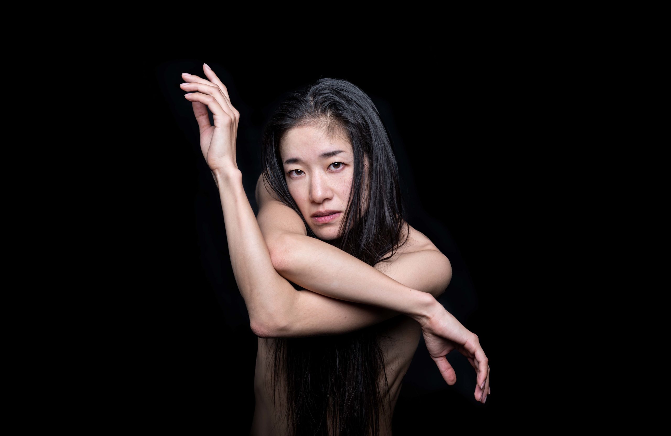 Lili Elbe Show - Yumi Aizawa, La Petite Femme Fatale - Photographie d'Angelina Bertrand