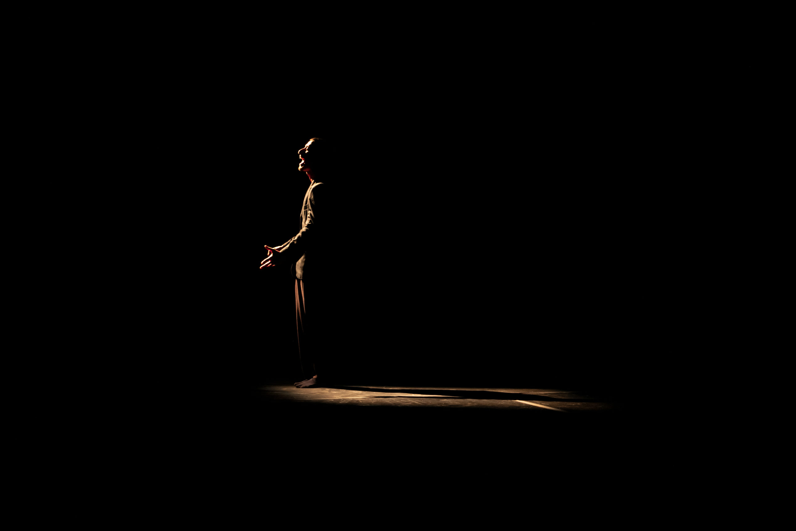 Lili Elbe Show - Rain -Photographie d'Angelina Bertrand